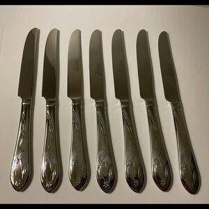 Temp-tations 7-Dinner/Butter Knives Old World Floral 18/10 Stainless  NWOT